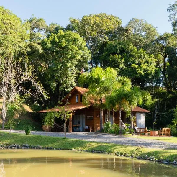 São Bento do Sul में, होटल Chalé Nosso Paraiso RV Rio Cristalino e Lago