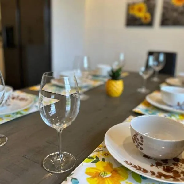 Sunny Delight Home Near Airport, готель у Голлівуді