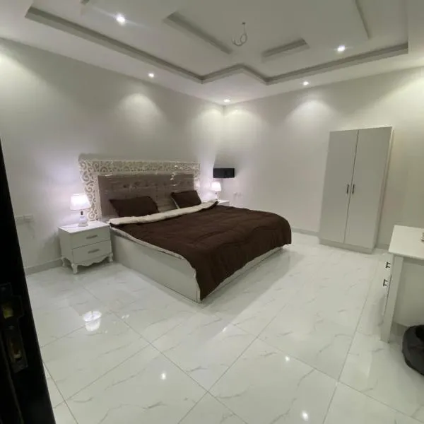 شقة فندقية بأثاث فاخر م – hotel w mieście Al Assan