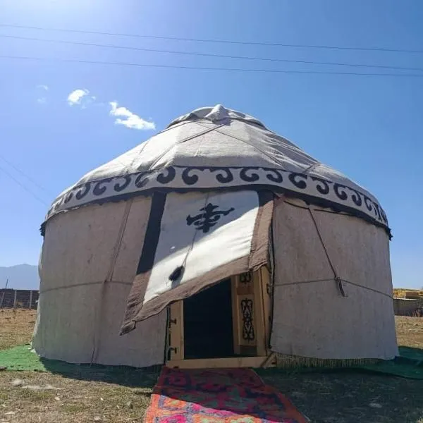 eco house "QUMUSH YURT", hotel a Song-Kul