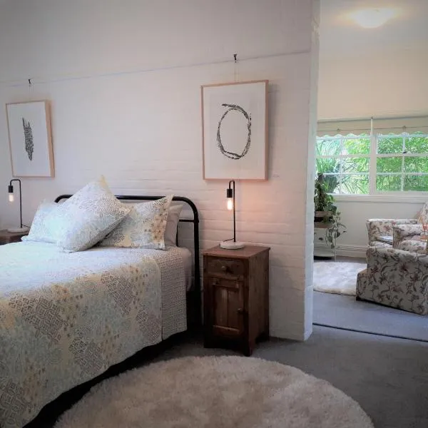 The old Chiltern bank BnB, hotel em Chiltern