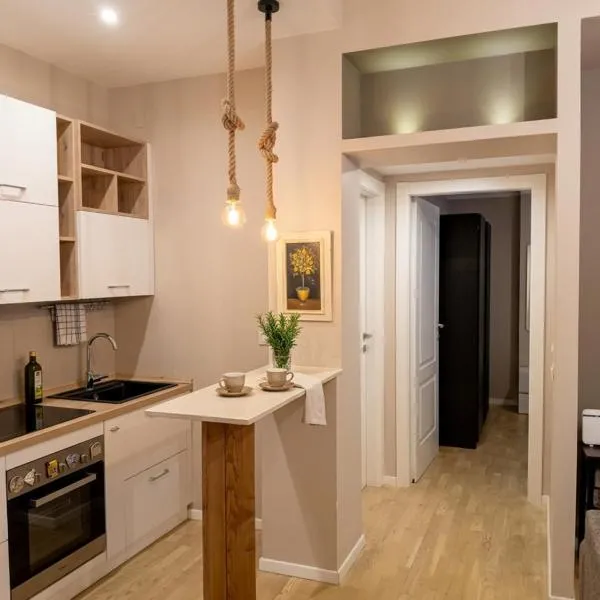 Aura Deluxe Apartments، فندق في سيراكوزا