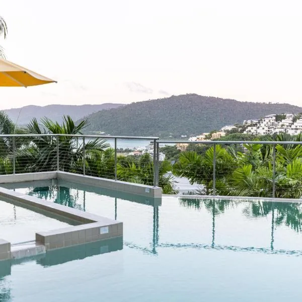 Coastal Calm at Searene, hotel in Airlie Beach
