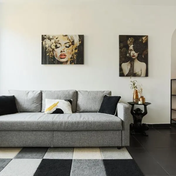 Stylish Apartment Porta Venezia - Bright Home with Jacuzzi, hotel em Milão