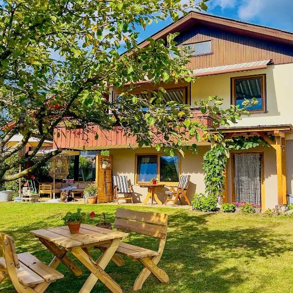 Einfach bei uns, hotel em Fresach