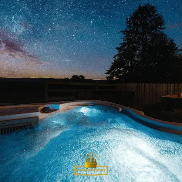 Forest View Cottage - Private Hot Tub, Hotel in Ballynameen