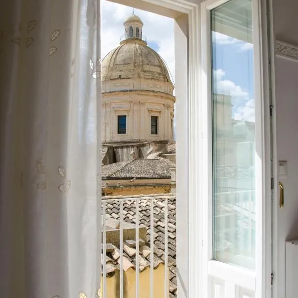 Cathedral View Apartment Noto, Historic Center, Steps from Duomo, Hotel in Noto