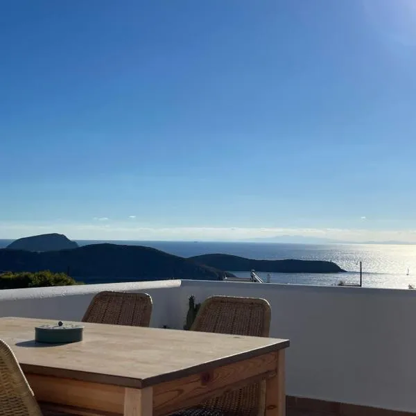 Gaia Serifos Apartments, Hotel in Rámos