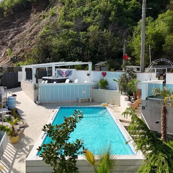 Riviera 990 - Resort & Restaurant, hotel din Eşelniţa
