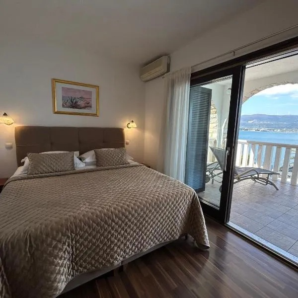 Hotel Vila Tina, hotel a Trogir