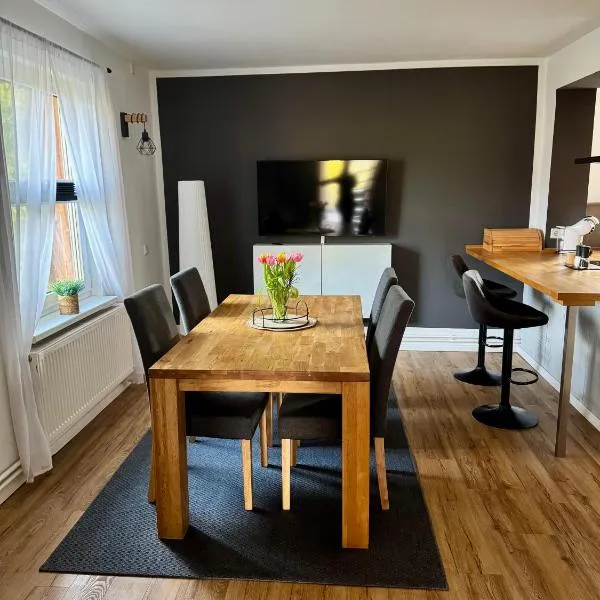 stylisches Ferienhäuschen, hotel em Güstrow