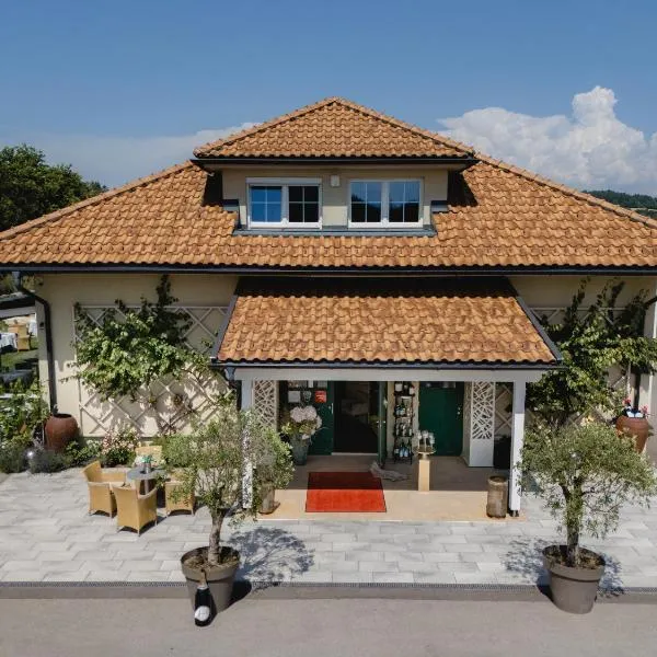 Fischerhaus, Hotel in Moosburg