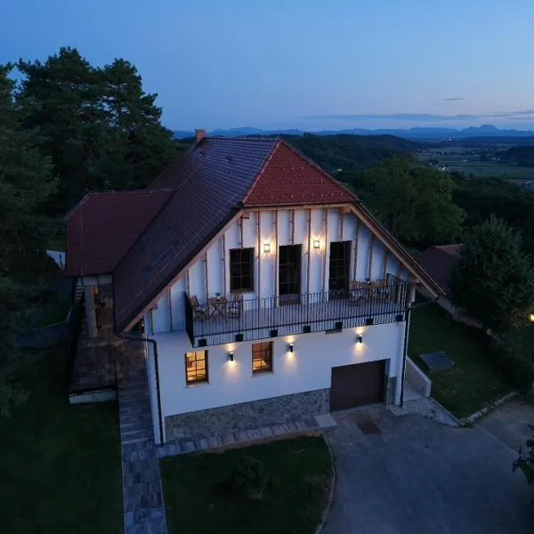 Vineyard Escape Herbersteinova klet, Hotel in Juršinci