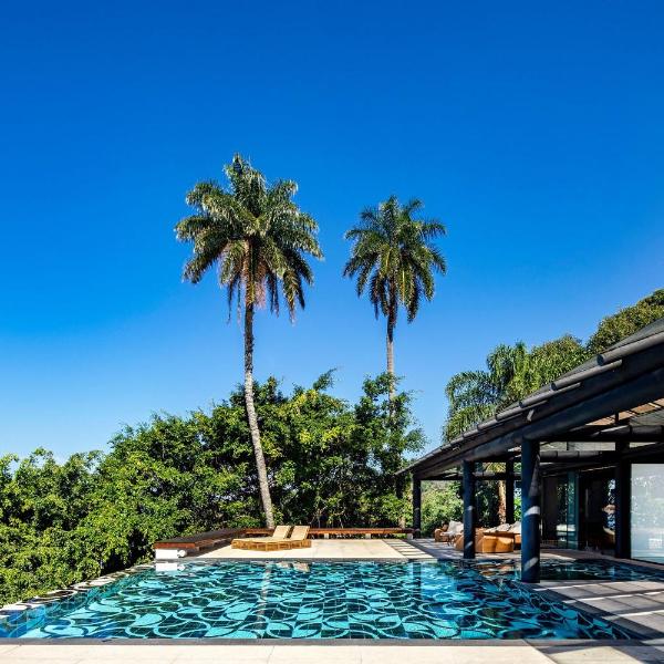 Rio003 - Casa contemporânea com piscina em São Conrado
