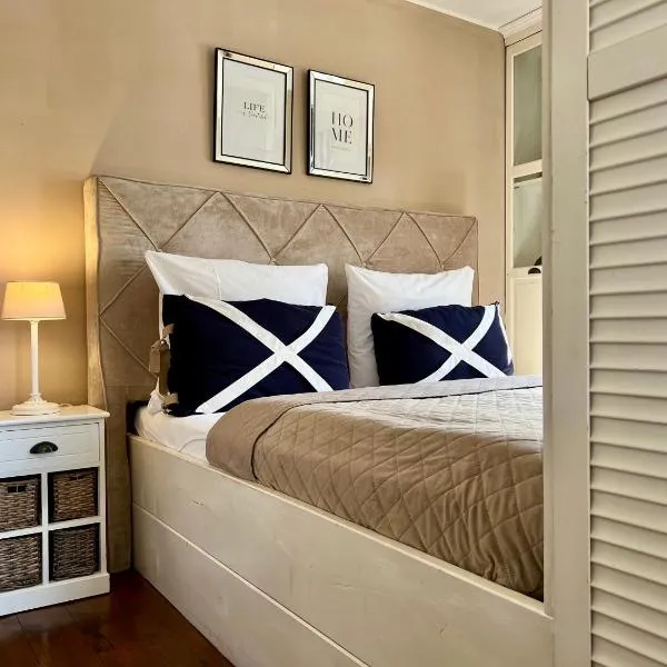 GÄSTEWOHNUNGEN AM SEE "Maisonette & Suite" โรงแรมในNeuenkirchen