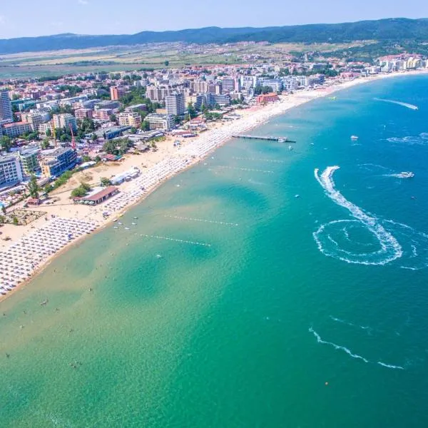 Sunny Dreams A 26 One Bedroom Apartament BIG Balcony, hotel a Naposparton