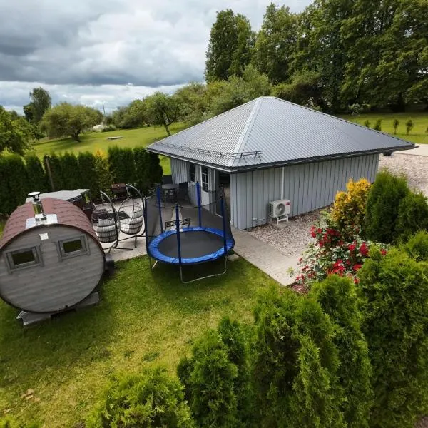 ''Ābeļdārza māja'', hotell sihtkohas Āboliņi