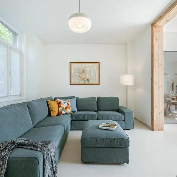 Casiola - Beautiful vacation home 'Valkehuisje' in Poperinge, hotel v mestu Poperinge