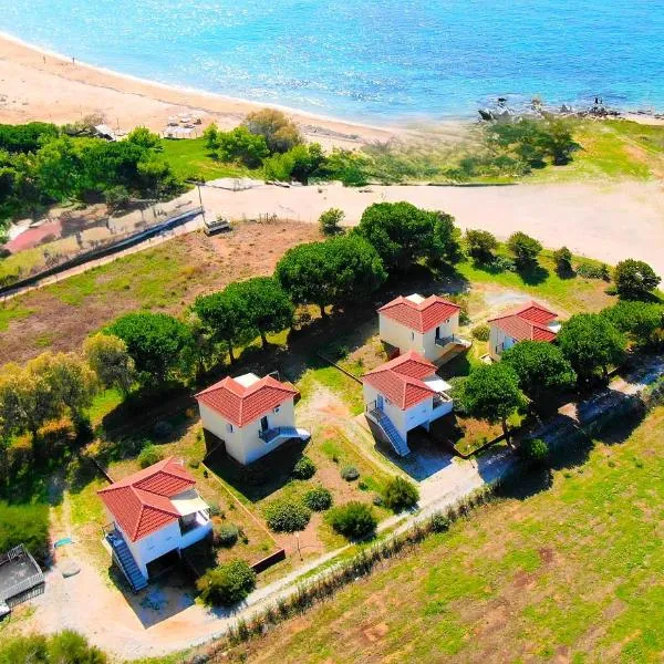Romanos Beach Villas, hotel din Romanós