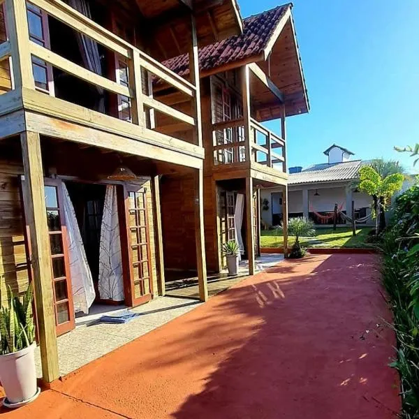 Hospedaria Chalés Rota Do Sol PDR - Aluguel de chalés confortáveis na Praia do Rosa SC, Hotel in Praia do Rosa