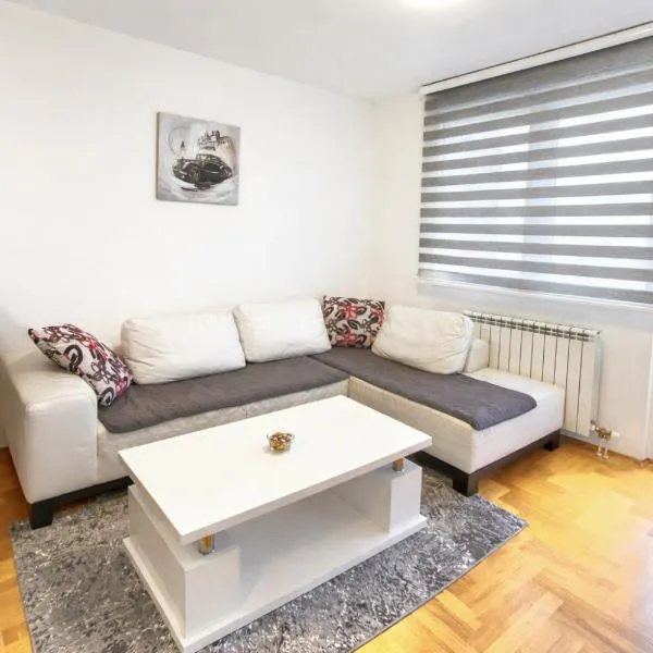 Apartman Dreams Lukavica, hotel i Lukavica