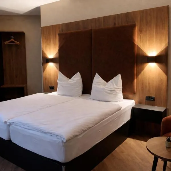 Hotel und Restaurant Hohe Schule, hotel en Herborn