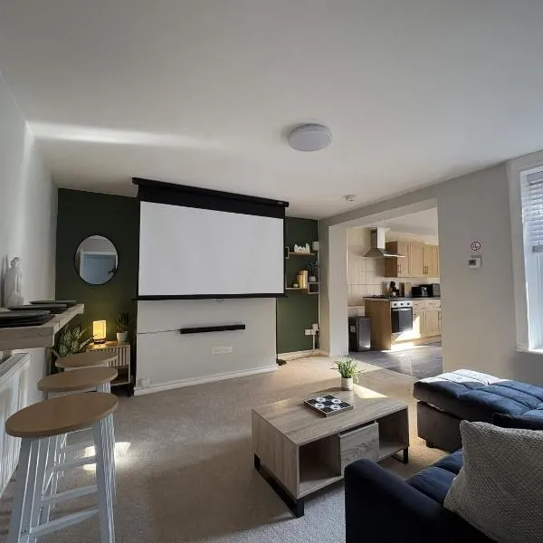Central Margate Cinema Retreat With Spacious Garden, hótel í Margate