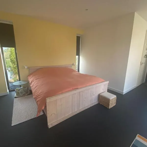 Het Hûnebedje, hotelli kohteessa Vries