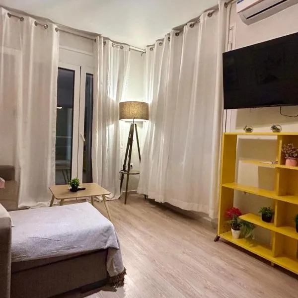 Άνετο Πολυτελές Διαμέρισμα, hotel u Haniji