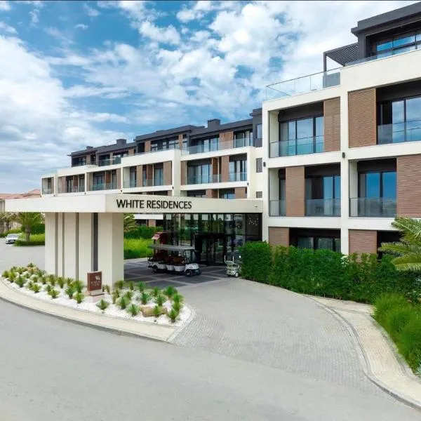 Seabreeze Resort, White Residence terrace, studio apartment, хотел в Nardaran