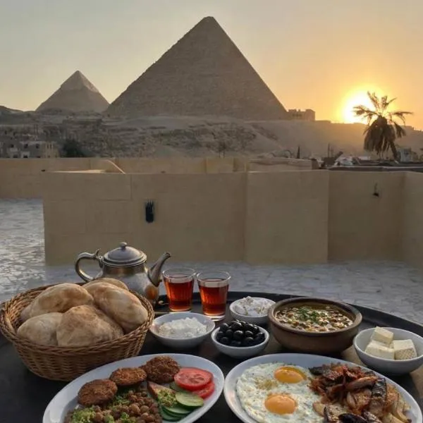 Golden Pyramids View, hotel en El Cairo