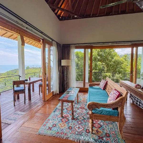 LiRi Villa - Ocean, hills, valley view, Hotel in Lovina