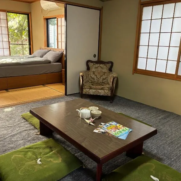 Vacation House Osaka Matsubara – hotel w mieście Miyake