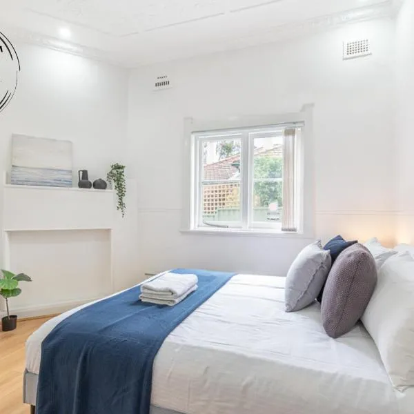 Well-Located Double Room Near Eastwood Station - Shared Bathroom and Kitchen, hotel in Eastwood