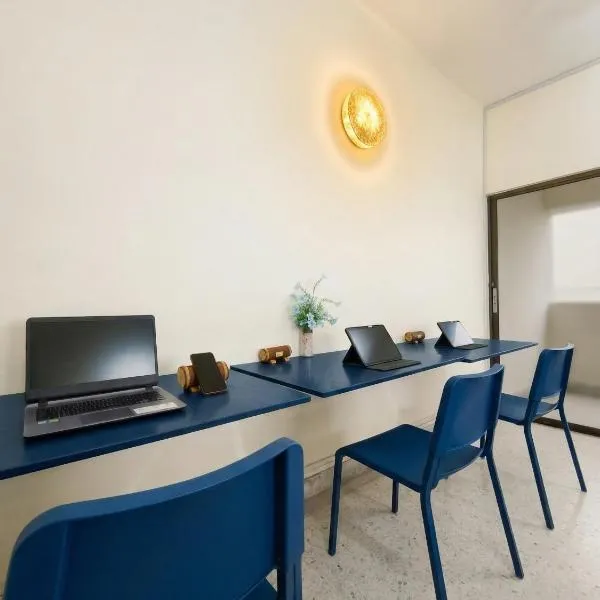 Workstay Hostel Dorm with invoice 10min to KL Sentral Mid Valley – hotel w Kuala Lumpur