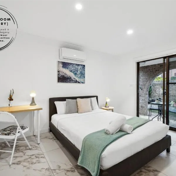 Quaint Double Room - Centrally Located at Glenfield - Shared Bathroom, hotel en Glenfield