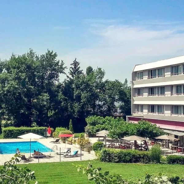 Ussac में, होटल Mercure Brive