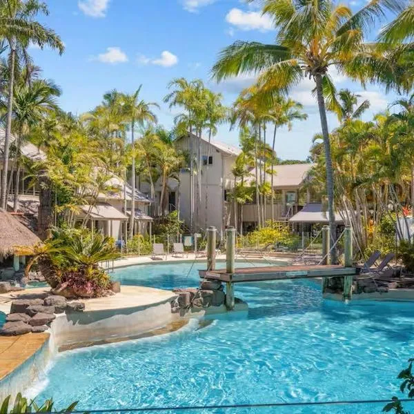 Noosa - Private Villa - Tropical Resort, Hotel in Noosaville