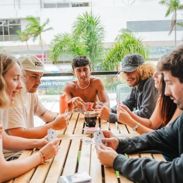 Tequila Sunrise Hostel Surfers Paradise, hotel din Gold Coast