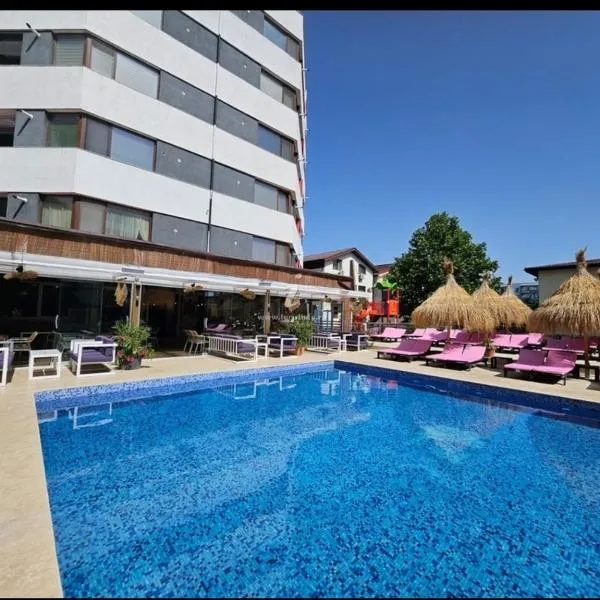 Sea Love Apartment Mamaia Nord -Max 4 Guests، فندق في مامايا نورد نافورداي