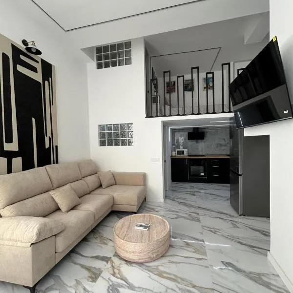 Luxury Capri Duplex, hotel em Benidorm