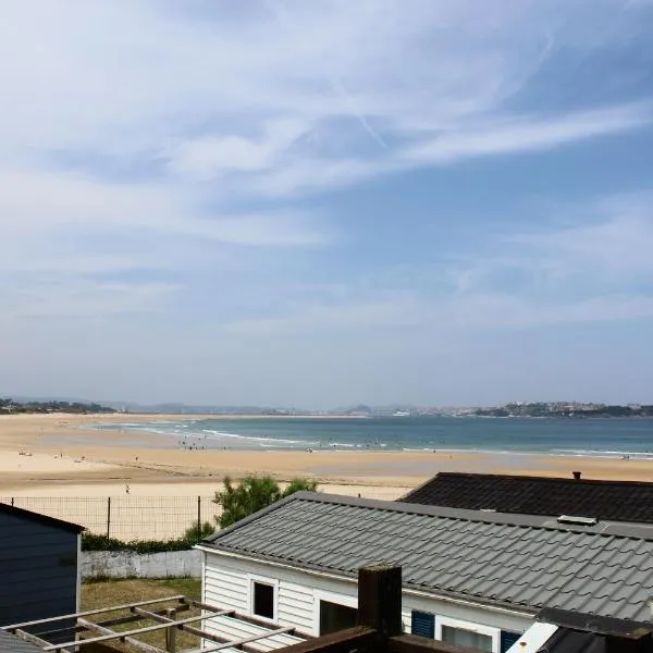 Camping Mola! Surf Loredo, хотел в Лоредо