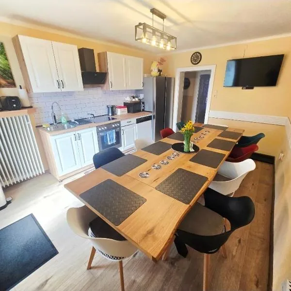 Haus Bellaflora Apartman, Hotel in Haus im Ennstal