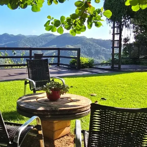 Varanda da Serra - Domingos Martins ES, hotel u gradu Domingos Martins