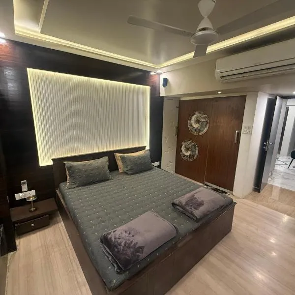 Bandra’s Prime luxurious 2 BHK, hotel en Bombay