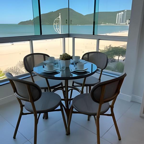 Apartamento de Frente para o Mar – Av. Atlântica