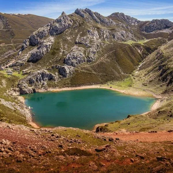Coronel Somiedo by Unusual Hotels, hotel sa El Puerto de Somiedo