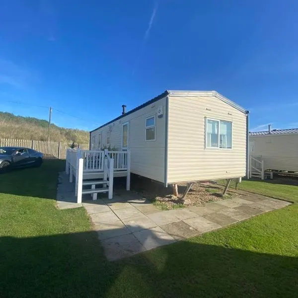 Lisa caravan hire, hotel in Skegness
