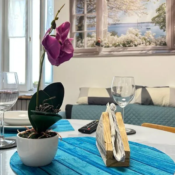 Intellihost - La Casa di Clea Lonato del Garda, hotelli kohteessa Lonato