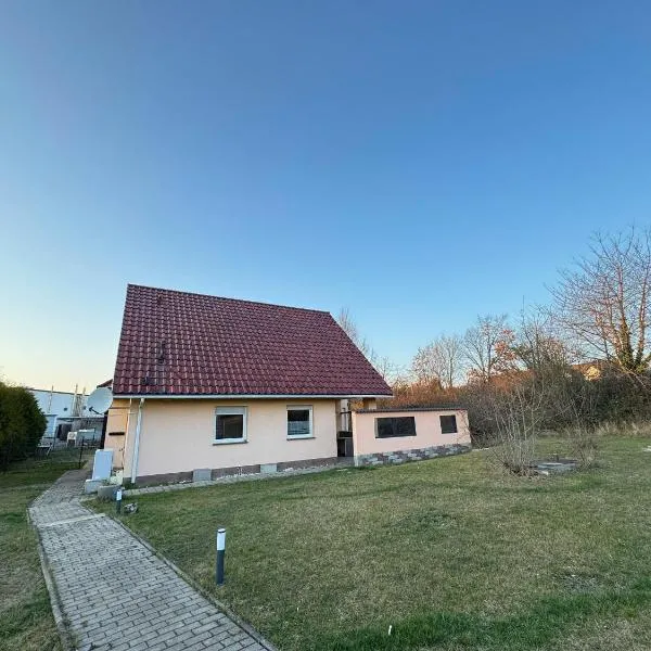 Asiatisches Ferienhaus, hotel u gradu 'Merseburg'